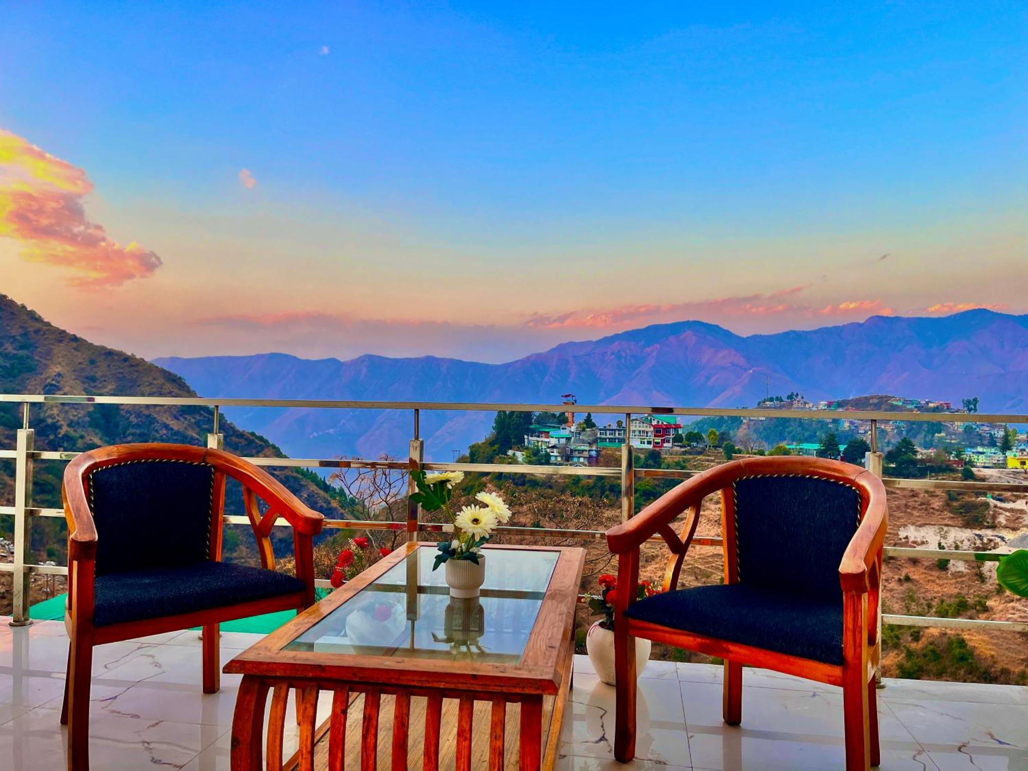 The Kempty Fall Resort, Mussoorie - Lavish & Luxury Stay Εξωτερικό φωτογραφία