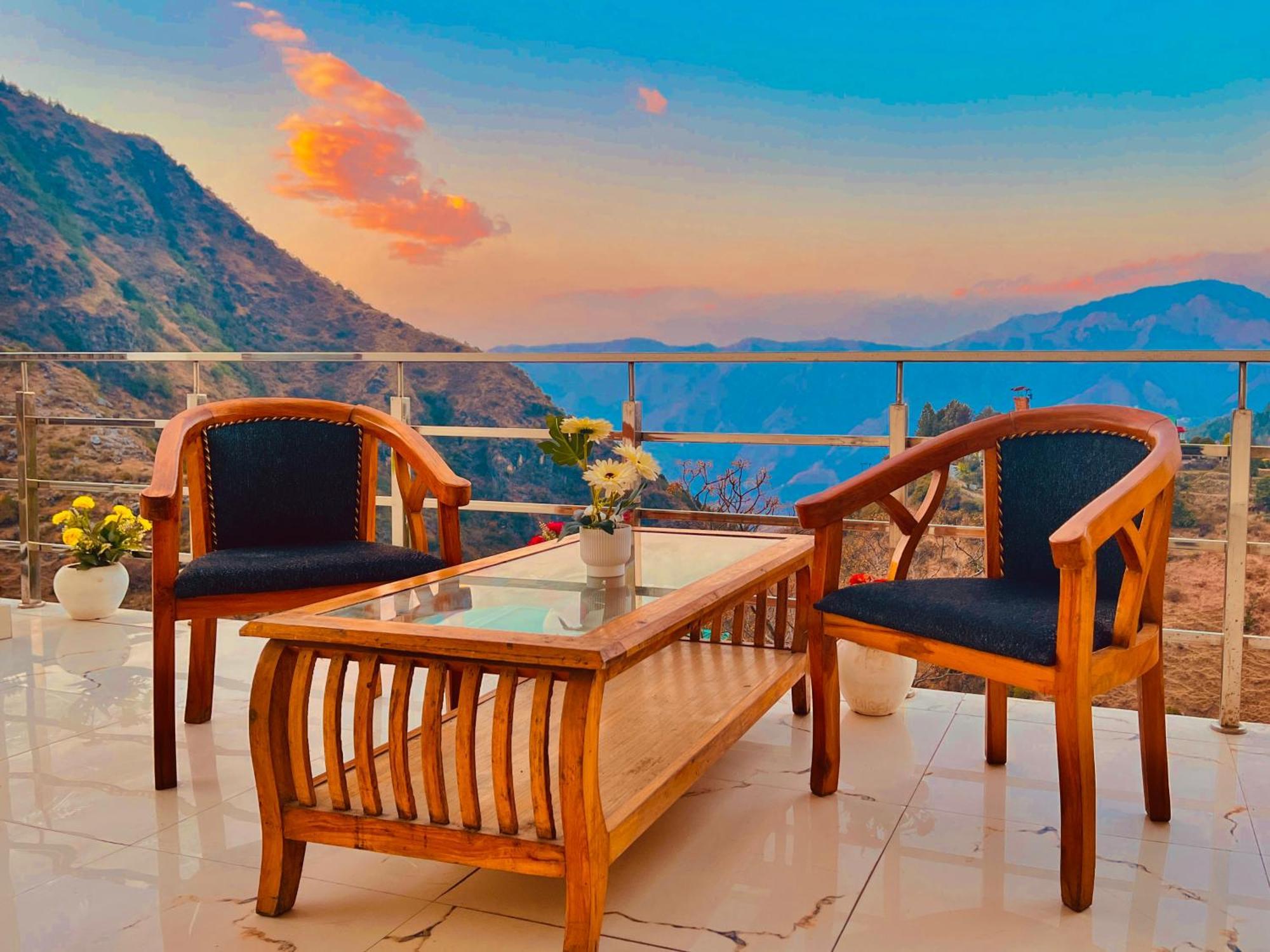 The Kempty Fall Resort, Mussoorie - Lavish & Luxury Stay Εξωτερικό φωτογραφία